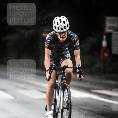 13.09.2026 - Stadtparktriathlon H.Heesch http://msf.ph/oto/10380089 13.09.2026 12:24:32 Radfahren 977, 1039, 1044, 1111, 1114, 1174, 1186 meine-sportfotos.de