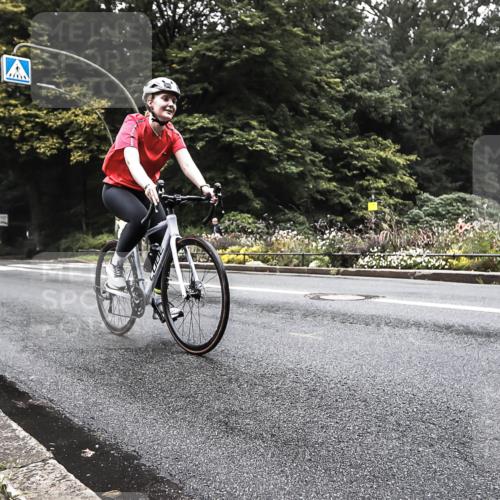 13.09.2026 - Stadtparktriathlon H.Heesch http://msf.ph/oto/10380117 13.09.2026 10:18:29 Radfahren 212, 251, 279, 359, 389 meine-sportfotos.de