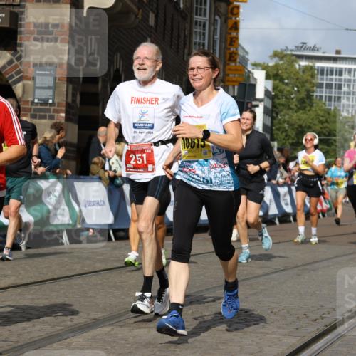13.09.2026 - 21. swb-Marathon Bremen Strokosch-Dieckow http://msf.ph/oto/10380125 13.09.2026 11:04:30 Ziel 10182, 10291, 10390, 10516, 10613, 10671, 10672, 10726, 10912, 10913, 11221, 11318, 11336, 11539, 11720, 11726, 11909, 12001, 12103, 12113, 12140, 12276, 10160, 10283, 10481, 10711, 10877, 11114, 11364, 11366, 11592, 11705, 11761, 11991 meine-sportfotos.de