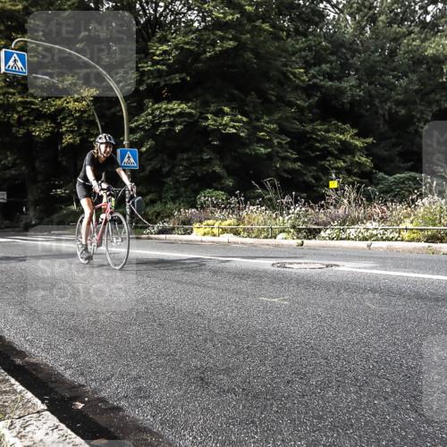 13.09.2026 - Stadtparktriathlon H.Heesch http://msf.ph/oto/10380137 13.09.2026 10:52:37 Radfahren 412, 454, 479, 518, 569, 584 meine-sportfotos.de