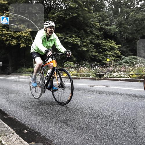 13.09.2026 - Stadtparktriathlon H.Heesch http://msf.ph/oto/10380144 13.09.2026 10:18:39 Radfahren 233, 405, 444 meine-sportfotos.de