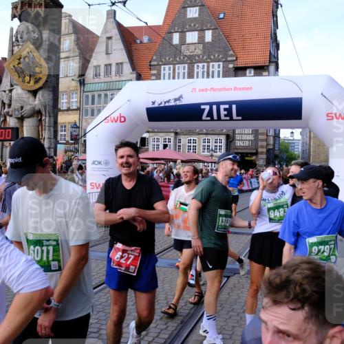 13.09.2026 - 21. swb-Marathon Bremen Tim E. http://msf.ph/oto/10380154 13.09.2026 13:15:49 Ziel 1033, 1445, 3346, 4212, 4646, 4653, 4663, 5533, 6162, 6526, 7203, 7291, 7346, 7992, 8086, 8254, 8255, 9029, 9391, 9475, 9777 meine-sportfotos.de