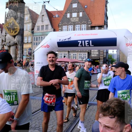 13.09.2026 - 21. swb-Marathon Bremen Tim E. http://msf.ph/oto/10380169 13.09.2026 13:15:49 Ziel 1033, 1445, 3346, 4212, 4646, 4653, 4663, 5533, 6162, 6526, 7203, 7291, 7346, 7992, 8086, 8254, 8255, 9029, 9391, 9475, 9777 meine-sportfotos.de