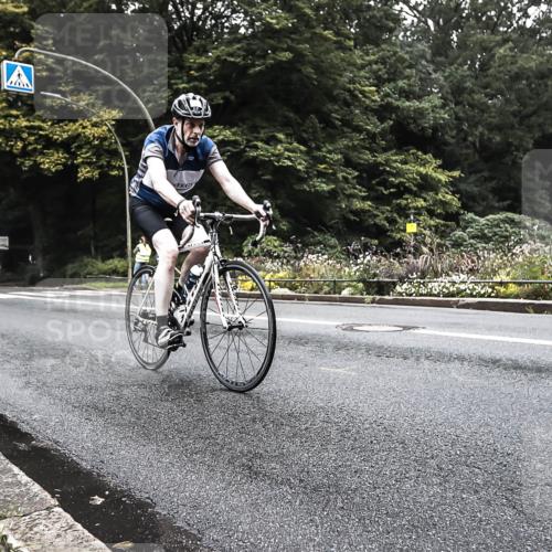 13.09.2026 - Stadtparktriathlon H.Heesch http://msf.ph/oto/10380172 13.09.2026 10:18:47 Radfahren 213, 243, 300, 333, 368, 412 meine-sportfotos.de