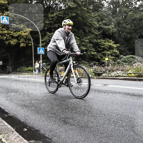 13.09.2026 - Stadtparktriathlon H.Heesch http://msf.ph/oto/10380210 13.09.2026 10:19:09 Radfahren 247, 274, 309 meine-sportfotos.de