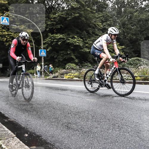 13.09.2026 - Stadtparktriathlon H.Heesch http://msf.ph/oto/10380244 13.09.2026 10:19:33 Radfahren 225, 229, 305, 322 meine-sportfotos.de