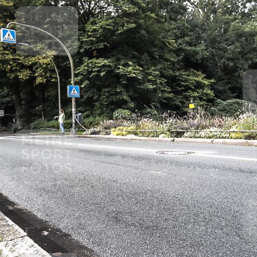 13.09.2026 - Stadtparktriathlon H.Heesch http://msf.ph/oto/10380260 13.09.2026 10:52:43 Radfahren 383, 529, 579 meine-sportfotos.de