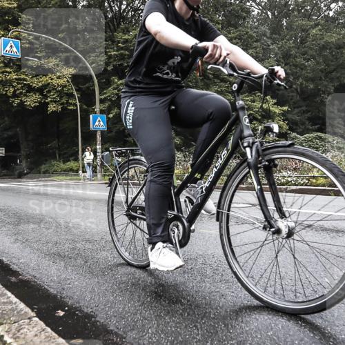 13.09.2026 - Stadtparktriathlon H.Heesch http://msf.ph/oto/10380274 13.09.2026 10:19:39 Radfahren 229, 260, 286, 307 meine-sportfotos.de