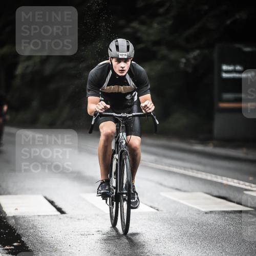 13.09.2026 - Stadtparktriathlon H.Heesch http://msf.ph/oto/10380311 13.09.2026 12:25:07 Radfahren 887, 1016, 1036, 1168 meine-sportfotos.de