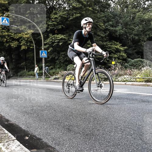 13.09.2026 - Stadtparktriathlon H.Heesch http://msf.ph/oto/10380317 13.09.2026 10:52:49 Radfahren 347, 416, 529, 550 meine-sportfotos.de