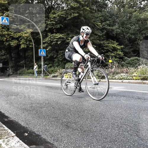 13.09.2026 - Stadtparktriathlon H.Heesch http://msf.ph/oto/10380323 13.09.2026 10:52:50 Radfahren 347, 416, 543, 550 meine-sportfotos.de