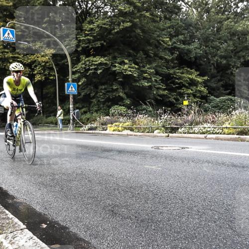 13.09.2026 - Stadtparktriathlon H.Heesch http://msf.ph/oto/10380339 13.09.2026 10:52:51 Radfahren 347, 416, 543, 550 meine-sportfotos.de