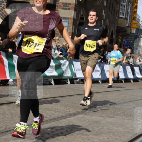 13.09.2026 - 21. swb-Marathon Bremen Strokosch-Dieckow http://msf.ph/oto/10380348 13.09.2026 11:04:34 Ziel 10182, 10245, 10291, 10390, 10516, 10526, 10613, 10671, 10672, 10913, 11214, 11215, 11221, 11318, 11336, 11539, 11720, 11726, 11740, 11909, 12001, 12103, 12113, 12276, 10198, 10283, 10481, 10877, 10940, 11006, 11114, 11364, 11366, 11592, 11705, 12005, 12493, 12495, 12498, 12500, 12502, 12563 meine-sportfotos.de