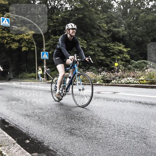 13.09.2026 - Stadtparktriathlon H.Heesch http://msf.ph/oto/10380355 13.09.2026 10:20:18 Radfahren 238, 248, 310, 400, 433, 450 meine-sportfotos.de