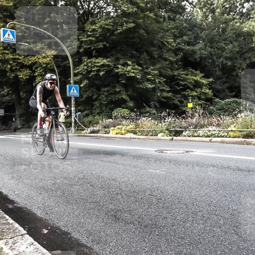 13.09.2026 - Stadtparktriathlon H.Heesch http://msf.ph/oto/10380359 13.09.2026 10:52:54 Radfahren 354, 416, 543 meine-sportfotos.de