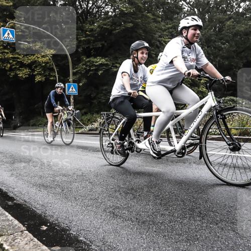 13.09.2026 - Stadtparktriathlon H.Heesch http://msf.ph/oto/10380369 13.09.2026 10:20:20 Radfahren 238, 248, 310, 385, 390, 400, 433, 450 meine-sportfotos.de