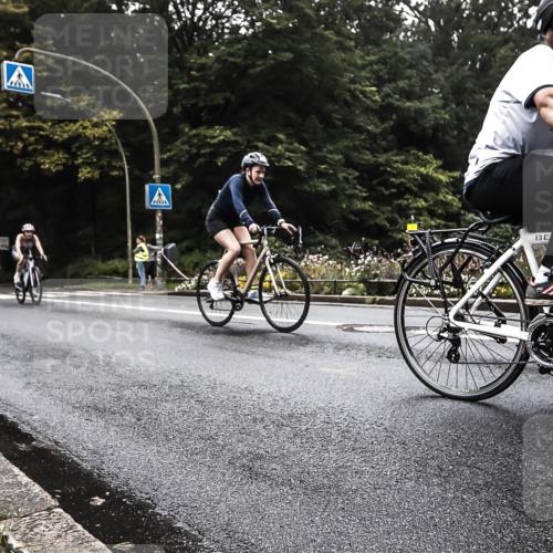 13.09.2026 - Stadtparktriathlon H.Heesch http://msf.ph/oto/10380374 13.09.2026 10:20:20 Radfahren 238, 248, 310, 385, 390, 400, 433, 450 meine-sportfotos.de