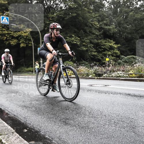 13.09.2026 - Stadtparktriathlon H.Heesch http://msf.ph/oto/10380401 13.09.2026 10:20:21 Radfahren 248, 310, 385, 390, 400, 433, 450 meine-sportfotos.de