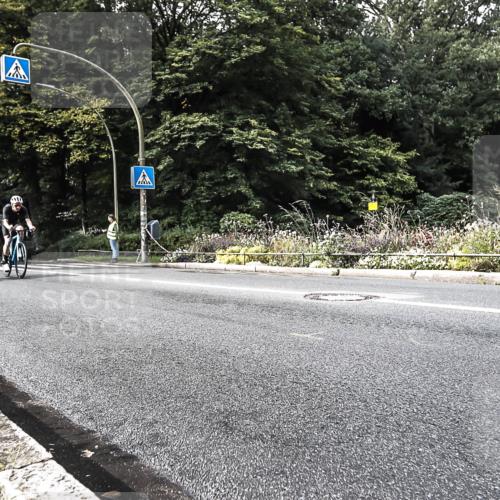 13.09.2026 - Stadtparktriathlon H.Heesch http://msf.ph/oto/10380404 13.09.2026 10:53:00 Radfahren 405, 449, 553 meine-sportfotos.de