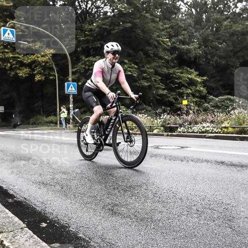 13.09.2026 - Stadtparktriathlon H.Heesch http://msf.ph/oto/10380405 13.09.2026 10:20:22 Radfahren 248, 310, 385, 390, 400, 433, 450 meine-sportfotos.de