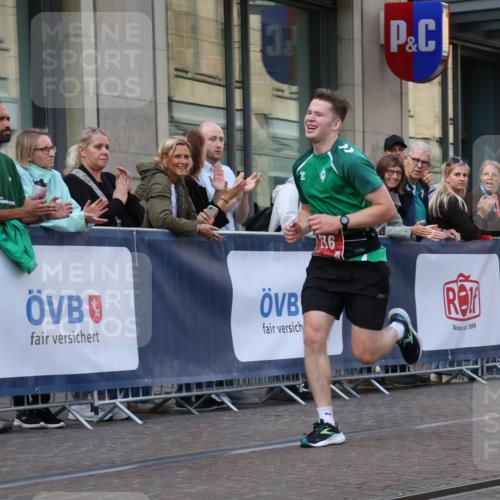 13.09.2026 - 21. swb-Marathon Bremen Strokosch-Dieckow http://msf.ph/oto/10380410 13.09.2026 12:43:01 Ziel 236 meine-sportfotos.de