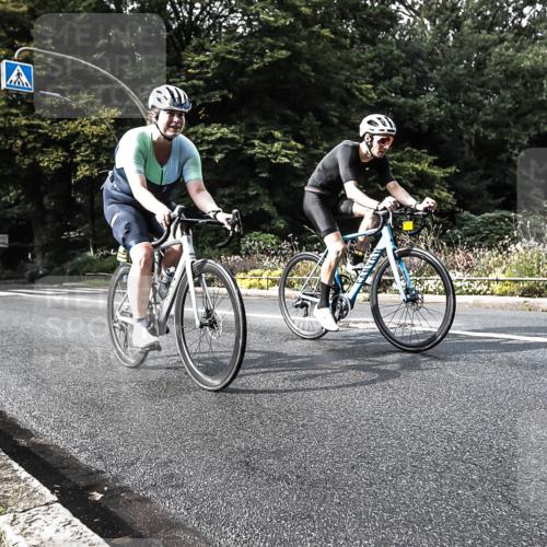 13.09.2026 - Stadtparktriathlon H.Heesch http://msf.ph/oto/10380413 13.09.2026 10:53:00 Radfahren 405, 449, 553 meine-sportfotos.de