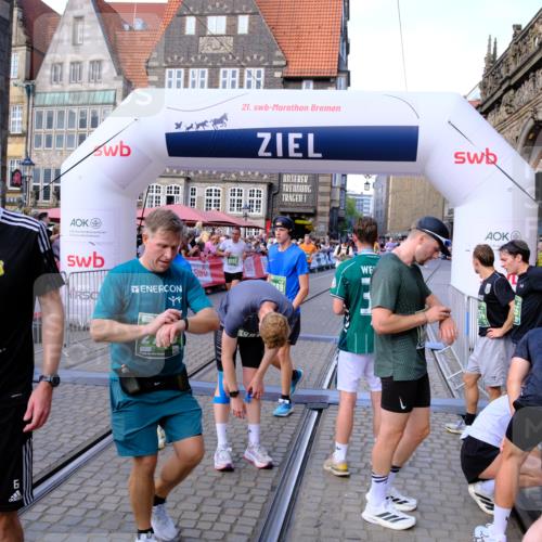 13.09.2026 - 21. swb-Marathon Bremen Tim E. http://msf.ph/oto/10380417 13.09.2026 13:16:12 Ziel 145, 982, 1955, 2623, 2733, 3119, 3149, 3422, 3689, 3836, 3991, 4823, 5430, 5474, 5588, 5913, 6481, 7307, 7413, 9122, 9278, 13149, 13249 meine-sportfotos.de