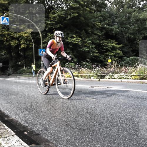 13.09.2026 - Stadtparktriathlon H.Heesch http://msf.ph/oto/10380434 13.09.2026 10:53:02 Radfahren 405, 449, 553 meine-sportfotos.de