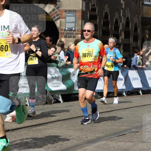 13.09.2026 - 21. swb-Marathon Bremen Strokosch-Dieckow http://msf.ph/oto/10380528 13.09.2026 11:04:42 Ziel 10160, 10182, 10245, 10291, 10526, 10613, 10755, 11214, 11215, 11221, 11248, 11336, 11410, 11720, 11740, 11761, 12009, 12929, 10198, 10283, 10315, 10729, 10741, 10855, 10856, 10940, 11006, 11133, 11272, 11366, 11395, 11518, 11705, 11757, 11939, 12005, 12235, 12420, 12493, 12495, 12498, 12500, 12502, 12563 meine-sportfotos.de