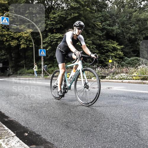 13.09.2026 - Stadtparktriathlon H.Heesch http://msf.ph/oto/10380535 13.09.2026 10:53:38 Radfahren 465 meine-sportfotos.de