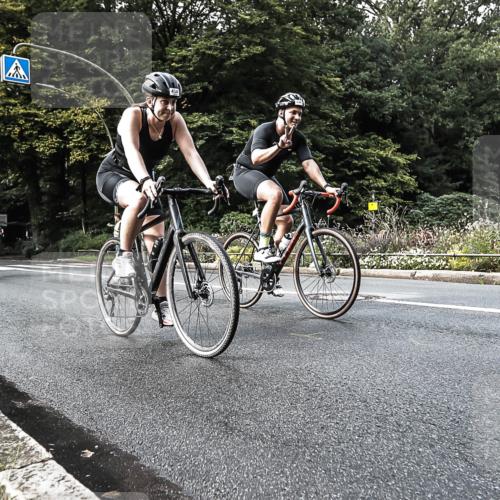 13.09.2026 - Stadtparktriathlon H.Heesch http://msf.ph/oto/10380555 13.09.2026 10:53:46 Radfahren 389, 433, 434, 439, 460, 487, 494, 533 meine-sportfotos.de
