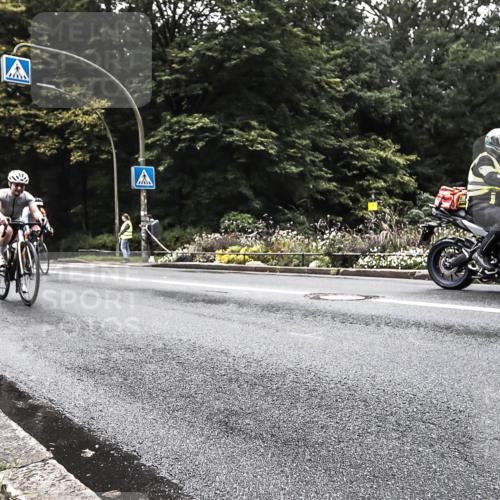 13.09.2026 - Stadtparktriathlon H.Heesch http://msf.ph/oto/10380594 13.09.2026 10:21:33 Radfahren 220, 268, 294, 303, 321, 326 meine-sportfotos.de