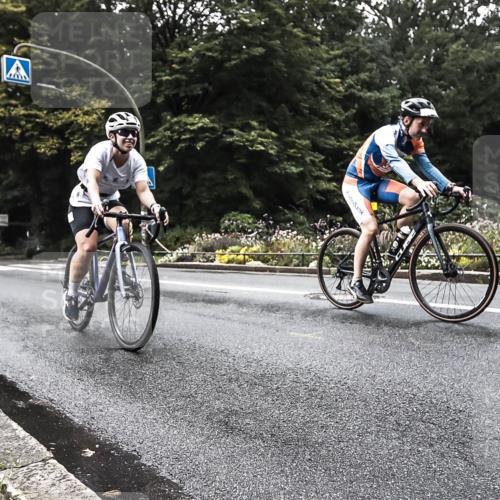 13.09.2026 - Stadtparktriathlon H.Heesch http://msf.ph/oto/10380606 13.09.2026 10:21:34 Radfahren 239, 268, 303, 321, 326, 401 meine-sportfotos.de