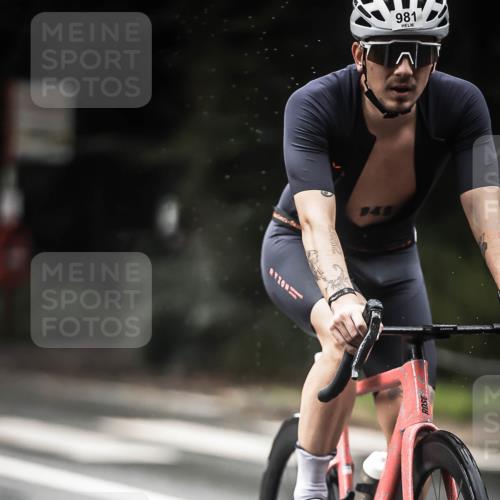 13.09.2026 - Stadtparktriathlon H.Heesch http://msf.ph/oto/10380634 13.09.2026 12:25:49 Radfahren 951, 981, 1097 meine-sportfotos.de
