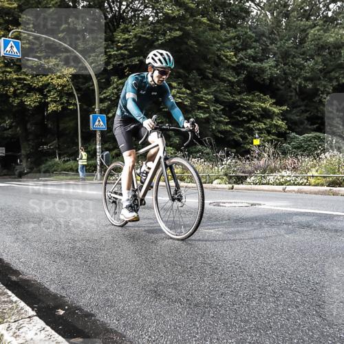 13.09.2026 - Stadtparktriathlon H.Heesch http://msf.ph/oto/10380658 13.09.2026 10:54:03 Radfahren 408, 489, 519, 622 meine-sportfotos.de