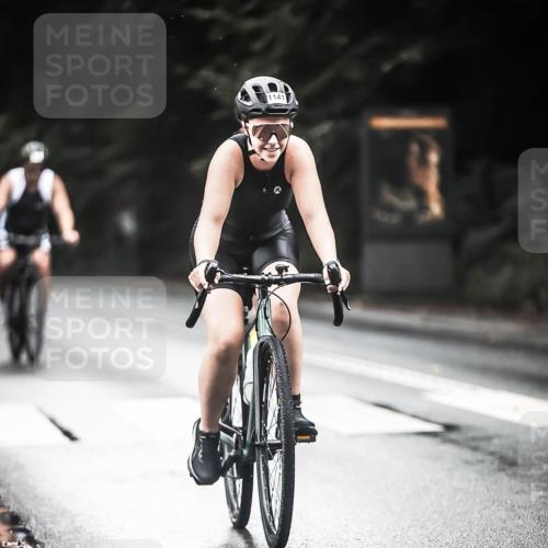 13.09.2026 - Stadtparktriathlon H.Heesch http://msf.ph/oto/10380679 13.09.2026 12:25:58 Radfahren 1005, 1065, 1141, 1150 meine-sportfotos.de