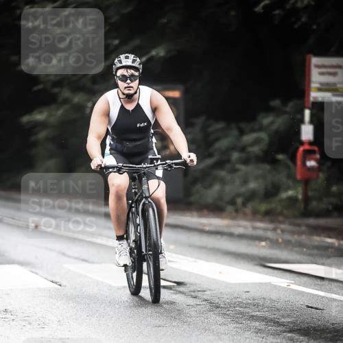 13.09.2026 - Stadtparktriathlon H.Heesch http://msf.ph/oto/10380717 13.09.2026 12:26:01 Radfahren 1005, 1065, 1141, 1150 meine-sportfotos.de