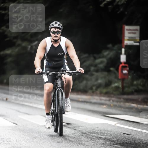 13.09.2026 - Stadtparktriathlon H.Heesch http://msf.ph/oto/10380721 13.09.2026 12:26:01 Radfahren 1005, 1065, 1141, 1150 meine-sportfotos.de
