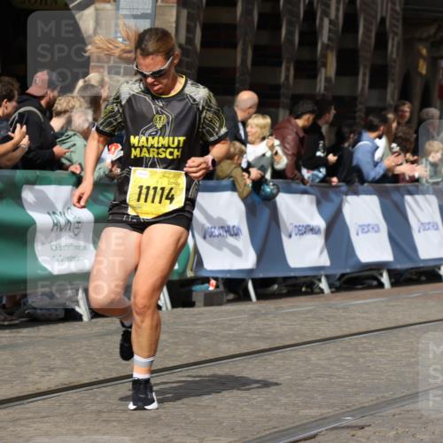 13.09.2026 - 21. swb-Marathon Bremen Strokosch-Dieckow http://msf.ph/oto/10380725 13.09.2026 11:04:46 Ziel 10160, 10182, 10245, 10526, 10613, 10711, 10755, 10877, 11214, 11215, 11248, 11336, 11410, 11720, 11740, 11761, 11991, 12009, 12929, 10315, 10465, 10729, 10741, 10850, 10855, 10856, 10975, 11006, 11133, 11272, 11395, 11518, 11757, 11939, 12235, 12420, 12493, 12495, 12498, 12500, 12502, 12522, 12563 meine-sportfotos.de