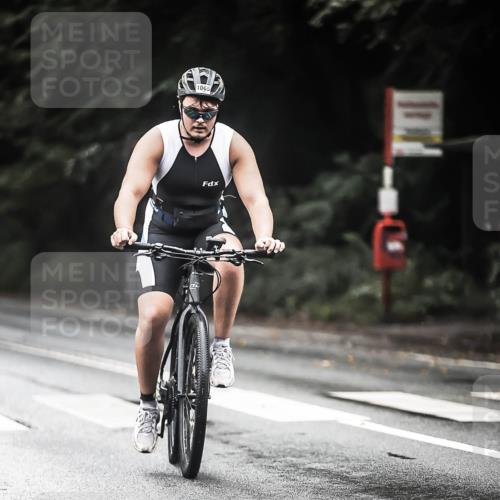 13.09.2026 - Stadtparktriathlon H.Heesch http://msf.ph/oto/10380728 13.09.2026 12:26:01 Radfahren 1005, 1065, 1141, 1150 meine-sportfotos.de