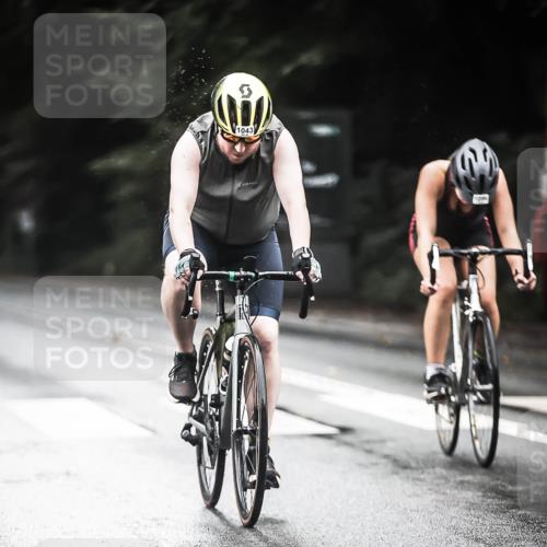 13.09.2026 - Stadtparktriathlon H.Heesch http://msf.ph/oto/10380732 13.09.2026 12:26:07 Radfahren 1043, 1065, 1096, 1115 meine-sportfotos.de