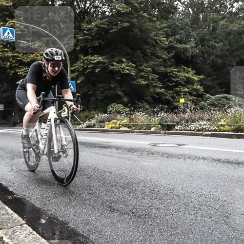 13.09.2026 - Stadtparktriathlon H.Heesch http://msf.ph/oto/10380735 13.09.2026 10:22:23 Radfahren 232, 297, 299, 464 meine-sportfotos.de