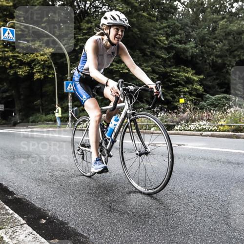 13.09.2026 - Stadtparktriathlon H.Heesch http://msf.ph/oto/10380738 13.09.2026 10:54:37 Radfahren 406, 414, 464 meine-sportfotos.de
