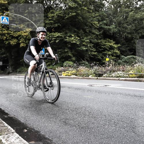 13.09.2026 - Stadtparktriathlon H.Heesch http://msf.ph/oto/10380746 13.09.2026 10:54:38 Radfahren 406, 414, 464 meine-sportfotos.de