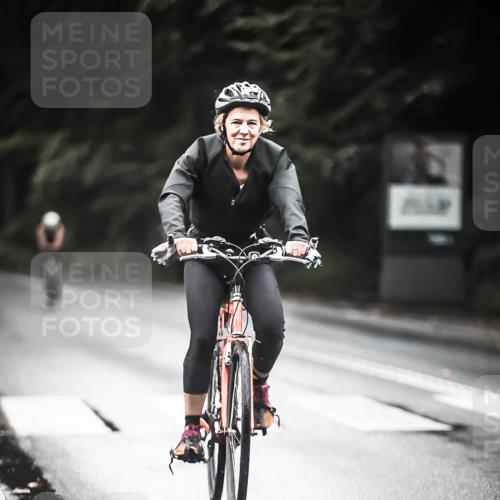 13.09.2026 - Stadtparktriathlon H.Heesch http://msf.ph/oto/10380758 13.09.2026 12:26:10 Radfahren 1043, 1045, 1086, 1096, 1099, 1115 meine-sportfotos.de
