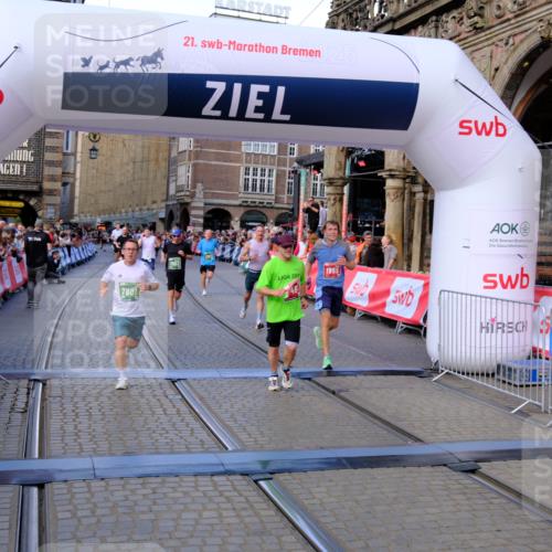 13.09.2026 - 21. swb-Marathon Bremen Tim E. http://msf.ph/oto/10380760 13.09.2026 13:16:47 Ziel 755, 792, 816, 1076, 1162, 2604, 5255, 5554, 5963, 6367, 7053, 7603, 7801, 8171, 8288 meine-sportfotos.de