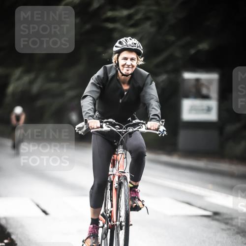13.09.2026 - Stadtparktriathlon H.Heesch http://msf.ph/oto/10380765 13.09.2026 12:26:10 Radfahren 1043, 1045, 1086, 1096, 1099, 1115 meine-sportfotos.de