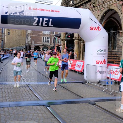 13.09.2026 - 21. swb-Marathon Bremen Tim E. http://msf.ph/oto/10380777 13.09.2026 13:16:47 Ziel 755, 792, 816, 1076, 1162, 2604, 5255, 5554, 5963, 6367, 7053, 7603, 7801, 8171, 8288 meine-sportfotos.de