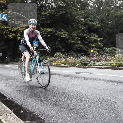 13.09.2026 - Stadtparktriathlon H.Heesch http://msf.ph/oto/10380780 13.09.2026 10:22:47 Radfahren 217, 285, 339, 431, 442 meine-sportfotos.de