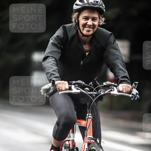 13.09.2026 - Stadtparktriathlon H.Heesch http://msf.ph/oto/10380793 13.09.2026 12:26:11 Radfahren 987, 1008, 1043, 1045, 1086, 1096, 1099, 1115 meine-sportfotos.de